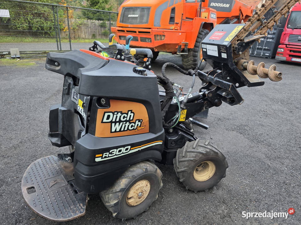 Minikoparka łańcuchowa Ditch Witch R300 766h Owczary