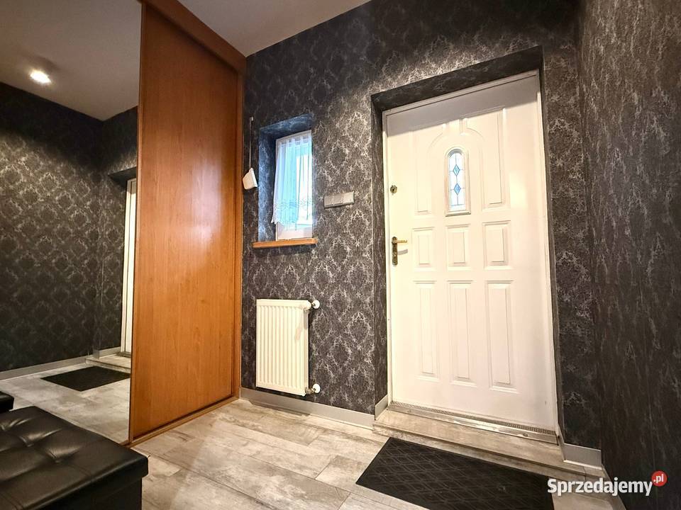 Konin Bursztynowa Przydziałki zadbany dom na asfalt