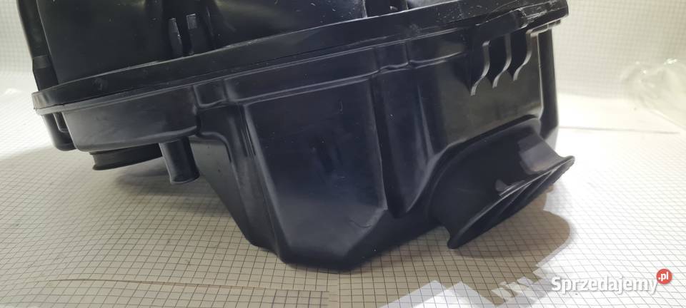 Suzuki GSR 600 obudowa filtra powietrza króćce sprzedam