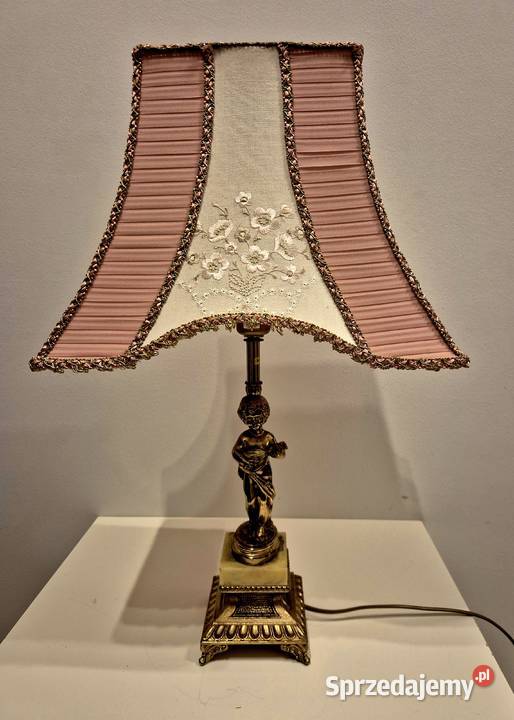 Stara Lampka nocna na podstawie figuralnej z