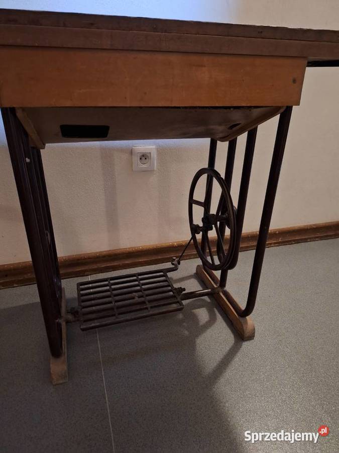 Stół maszyny antyk Karpacz