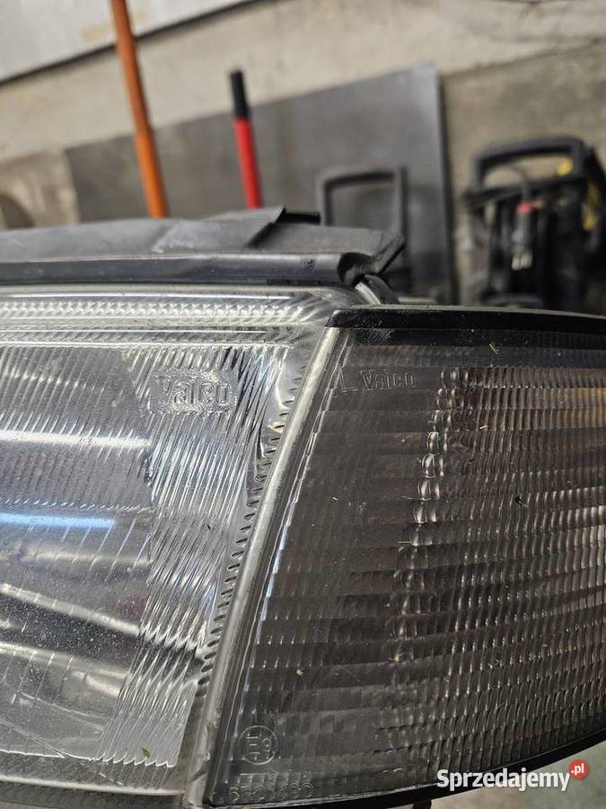 Audi a4 b5 lampy przód przedlift Stubno