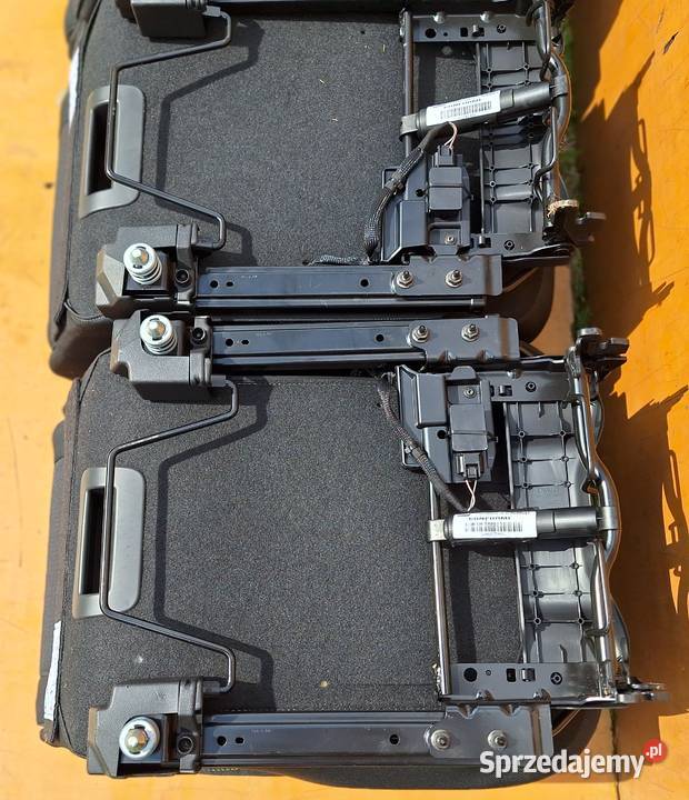 RENAULT SCENIC III FOTELE TYŁ 2 RZĄD 3 Radom sprzedam