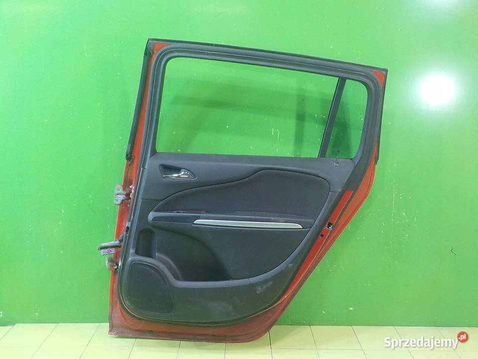 OPEL ZAFIRA C 20 CDTI AUT 13r 5D drzwi prawe tyl osobowe Suków