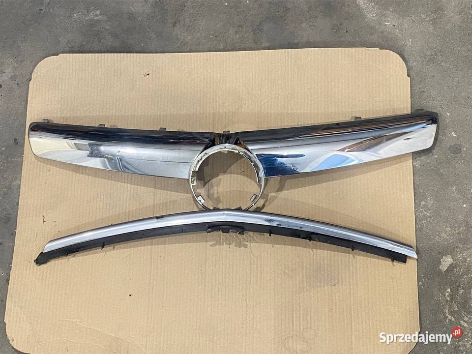 Opel insignia a listwy chromy zderzaka grila Pełkinie