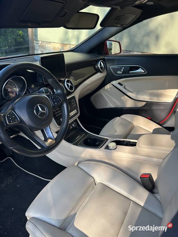 Mercedes CLA 250 4 matic Rok produkcji 2018 Zator
