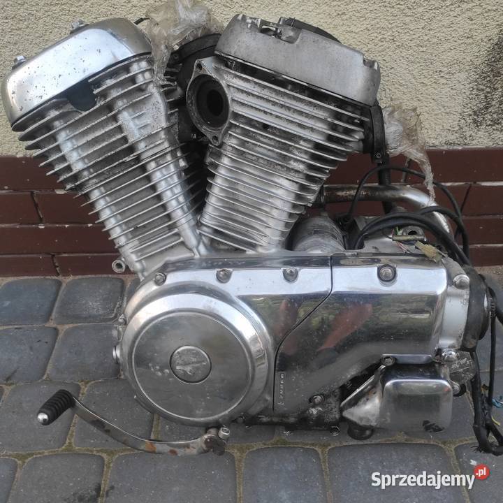 Suzuki Intruder Vs silnik 400 Brzoza