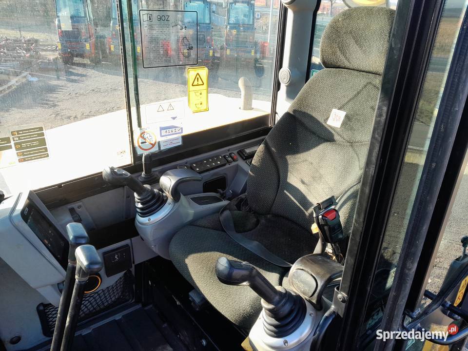 KOPARKA GĄSIENICOWA 9 TON JCB KUBOTA CAT VOLVO Kabina wielkopolskie Krotoszyn sprzedam