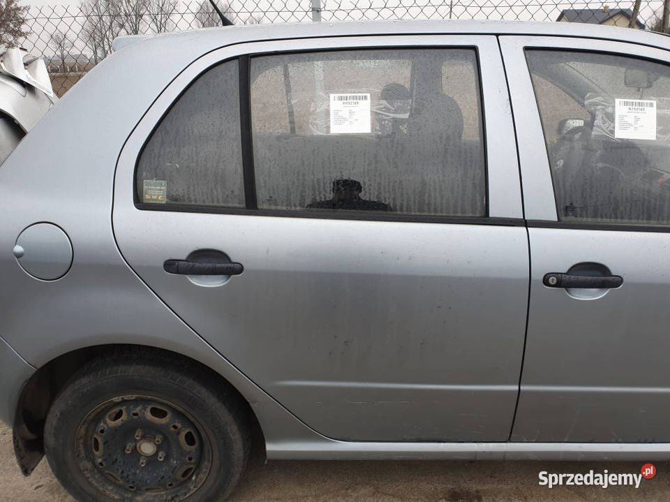 DRZWI PRAWE TYŁ SKODA FABIA I LF7U osobowe Lipno