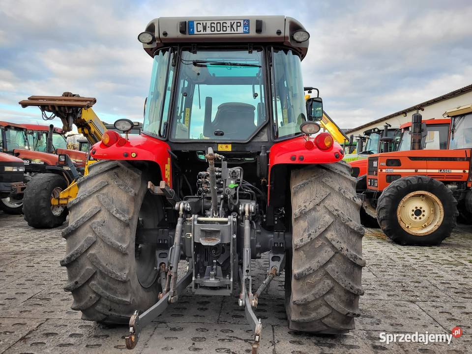 Massey Ferguson 5610 traktor 105 Massey Ferguson