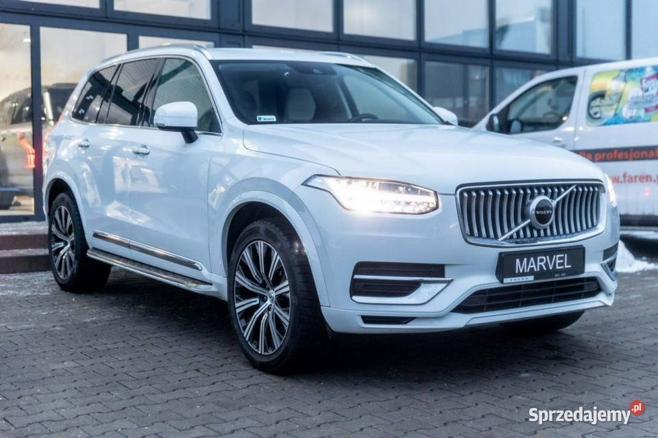 Volvo XC 90 VOLVO XC90 INSCRIPTION B5 20 235 Rok produkcji 2021 sprzedam