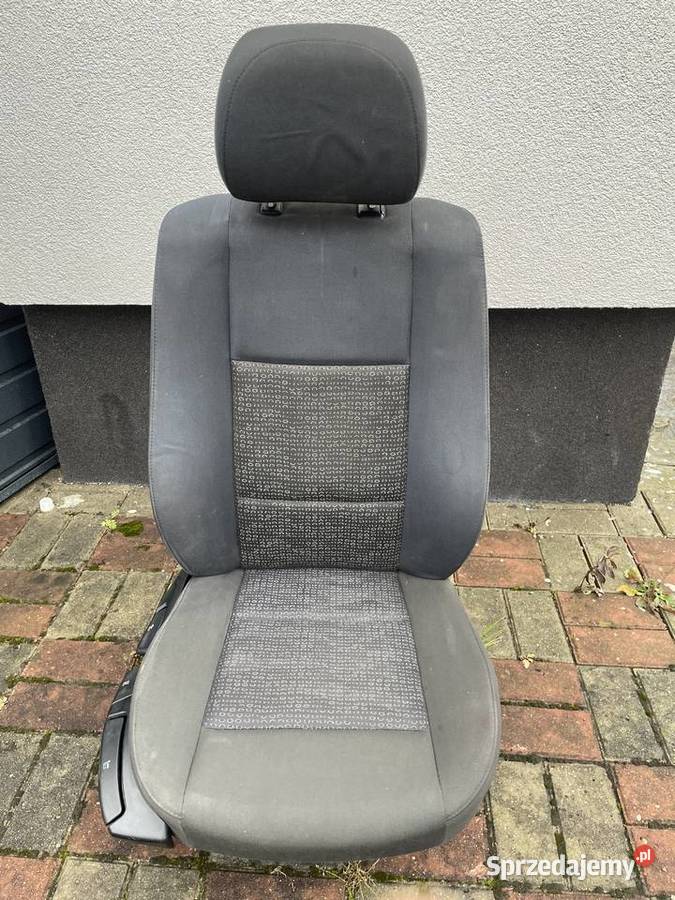 fotel pasażera BMW E46 ładny stan bez przetarć Michałów-Reginów