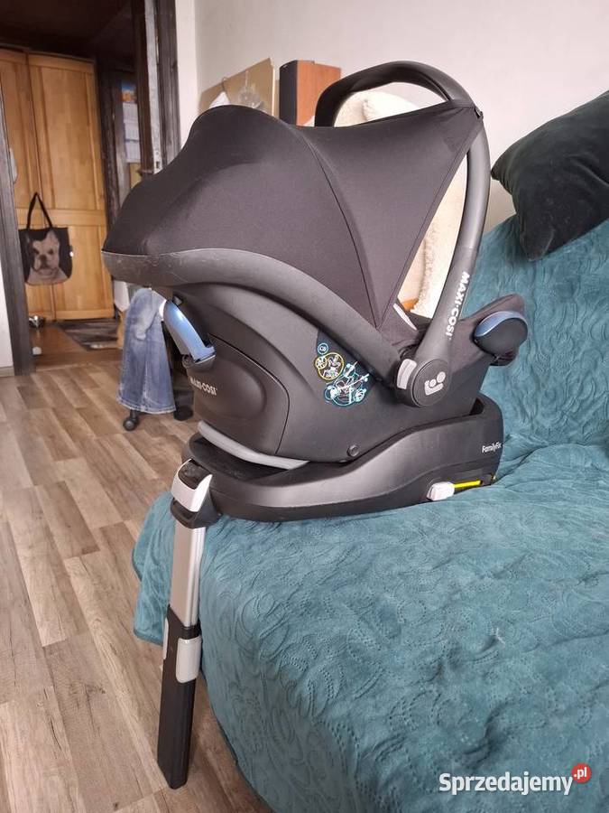 Fotelik samochodowy z bazą MaxiCosi Gdańsk sprzedam