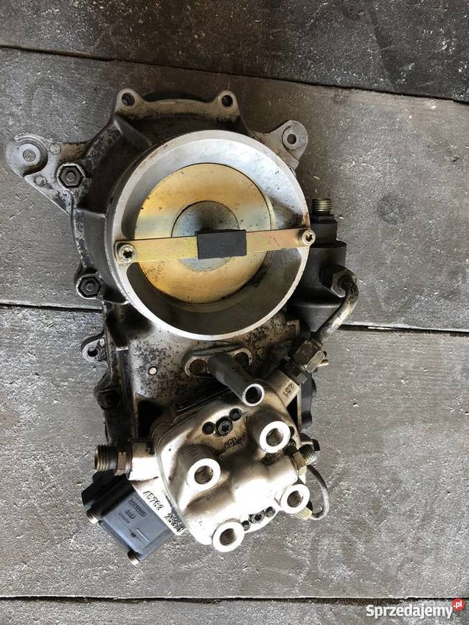 Rozdzielacz paliwa mercedes 0438121043 warmińsko-mazurskie