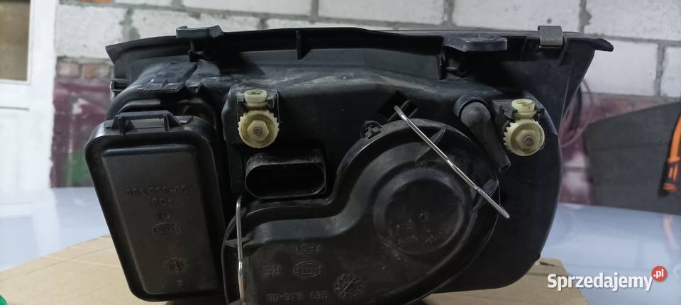 VW Bora lampy przednie oryginał Hella Leopoldów