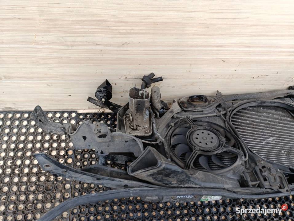 VW PASAT B5 LIFT 28 4MOTION PAS PRZEDNI KOMPLET osobowe Zbierkowo
