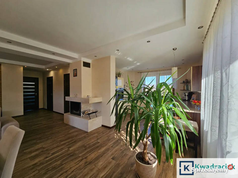 Dom wolnostojący 1345m2 Żarnowiec 1984m2