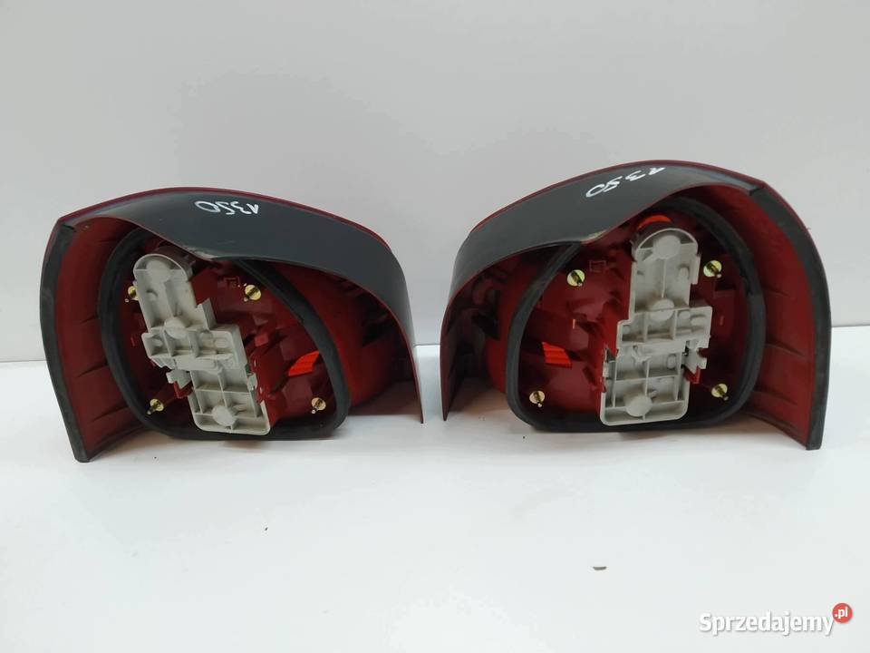 LAMPA TYŁ KOMPLET PRZED LIFT 8L09455A Audi A3 I