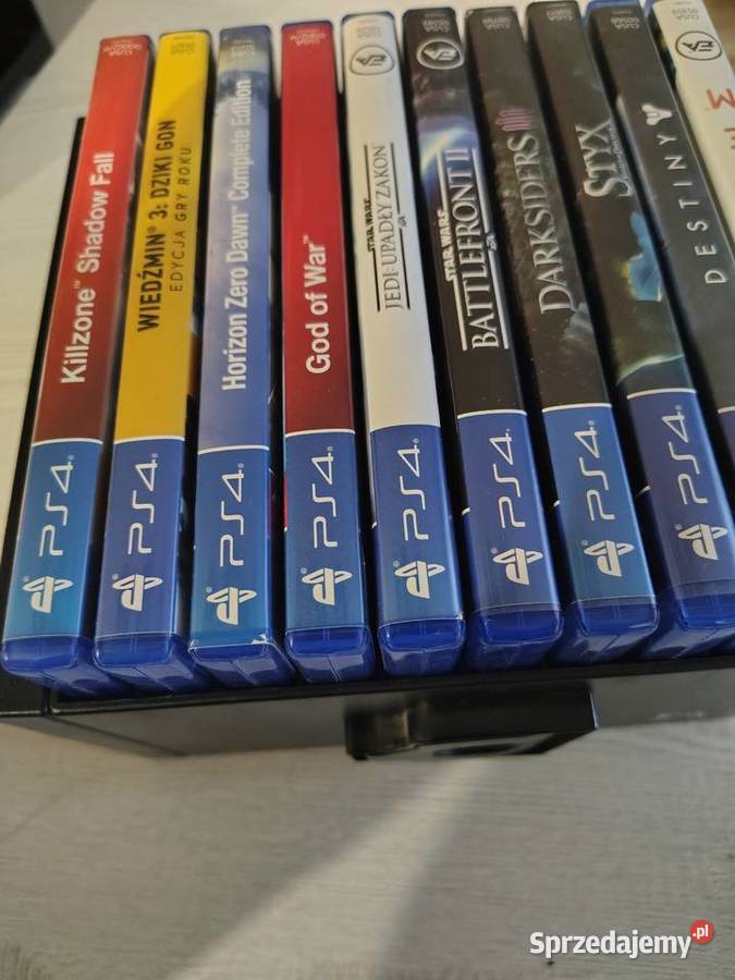 Sprzedam konsolę PlayStation 4 slim 1t Pozostałe kujawsko-pomorskie Golejewo