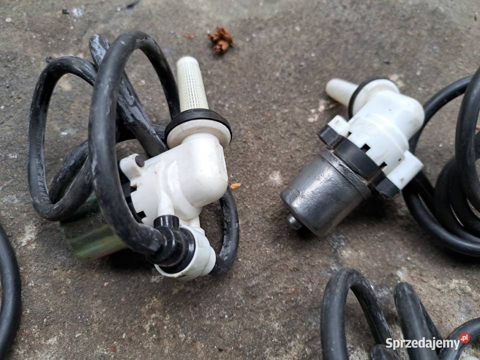 Pompki spryskiwaczy Fiat 126p Cinqucento osobowe wielkopolskie Leszno