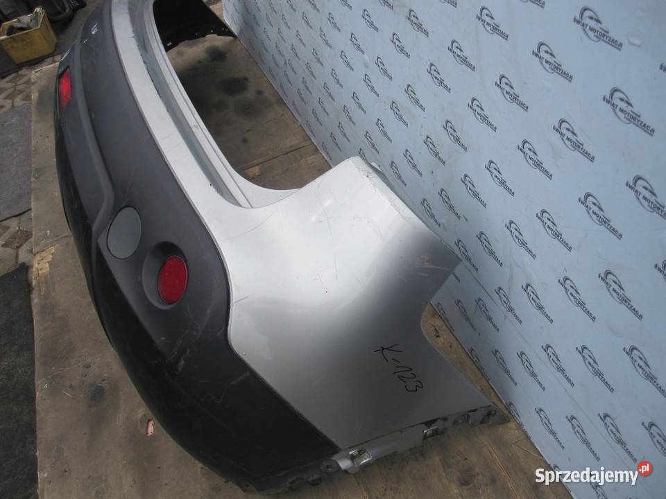 QASHQAI I J10 LIFT 11r zderzak tył