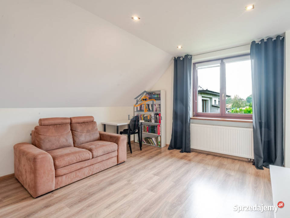 Do sprzedaży dom wolnostojący Rączna 214 metry 2 piętra