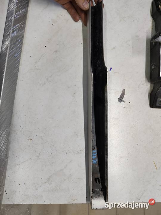 Nakładka zaślepka relingu laguna 3 lewy tył relingi dachowe świętokrzyskie