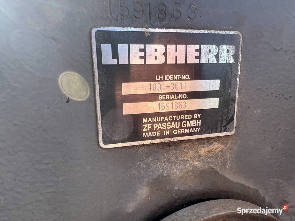 Skrzynia biegów LIEBHERR 10013011 Staszów