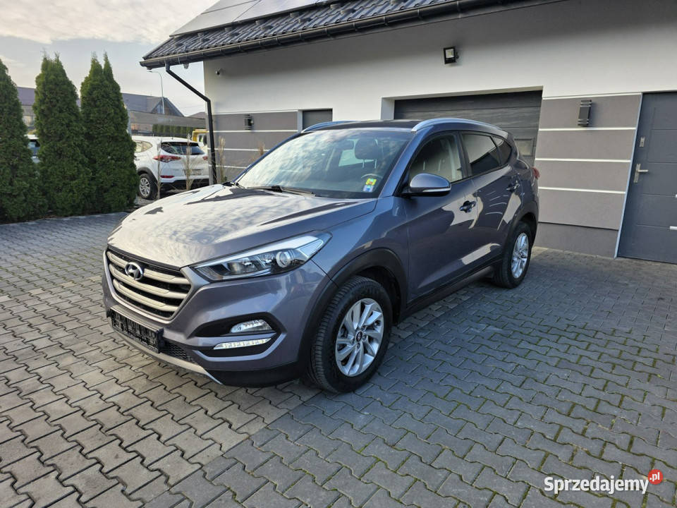 Hyundai Tucson manualbezwypadkowykamera lakier metallic Tucson małopolskie Żabno