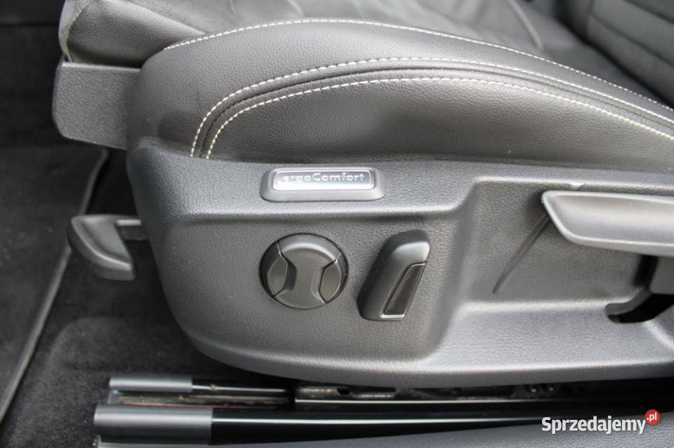 Volkswagen Passat 2021r FV23 4x4 Hak Serwisowany automatyczna Warszawa