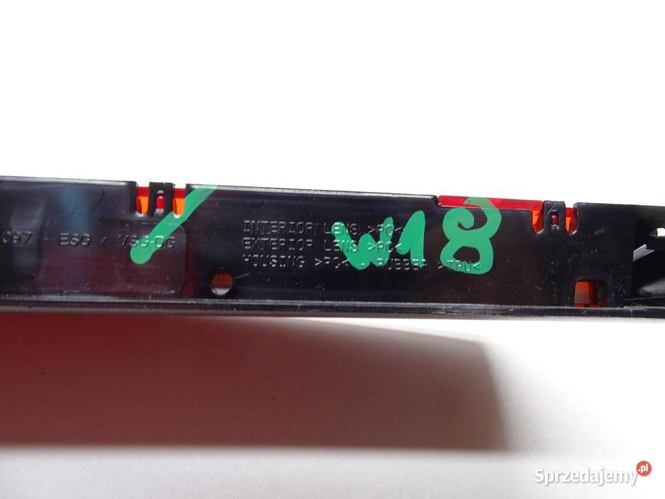 ŚWIATŁO LAMPA TRZECI STOP STOPU SEDAN 4G5945097 Części samochodowe