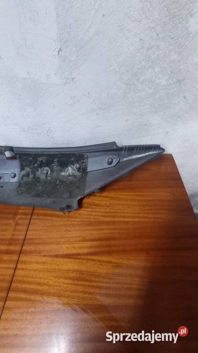 Boczek lewy SYM 250 skuter łódzkie Łubno