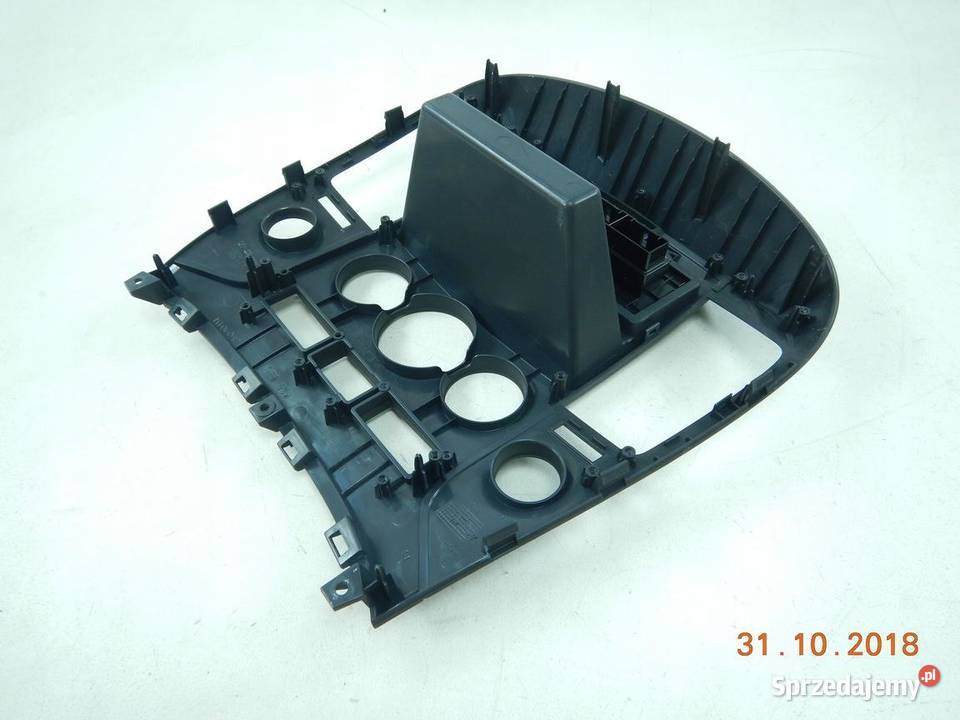 PANEL RADIA NAWIGACJI GPS HYUNDAI I800 osobowe sprzedam
