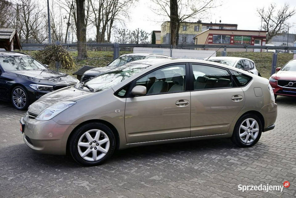 Toyota Prius 15 HYBRID Klima automat serwis klimatyzacja Motoryzacja sprzedam