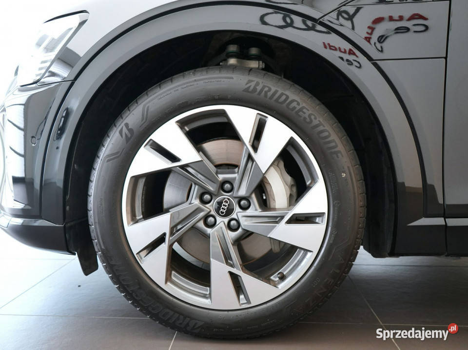 Audi Q8 Sportback etron 50 340 MatrixLED ACC Kielce