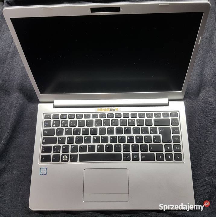 Notebooks bto N141WU i78550u