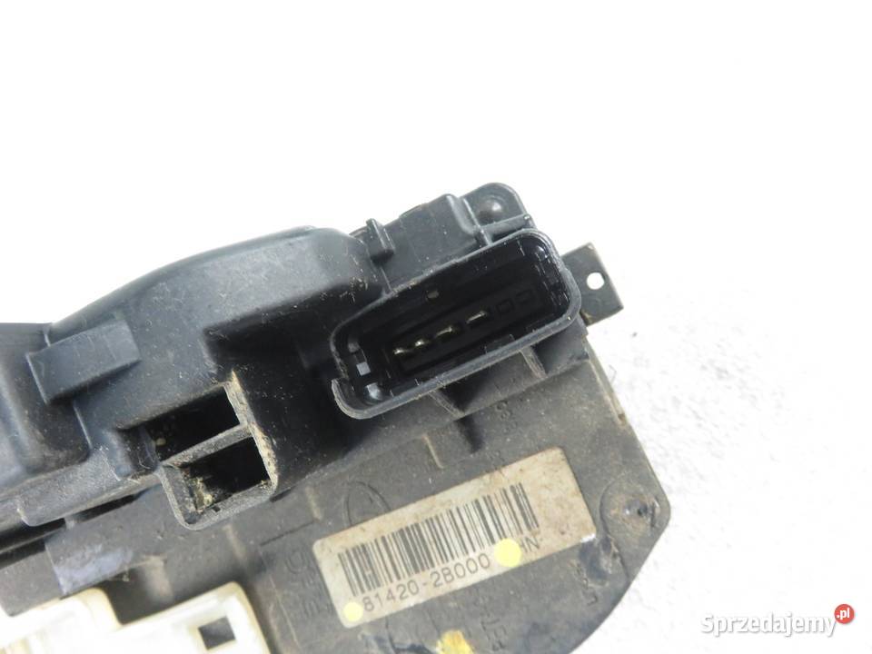 ZAMEK PRAWY TYLNY HYUNDAI SANTA FE II 814202B000 osobowe