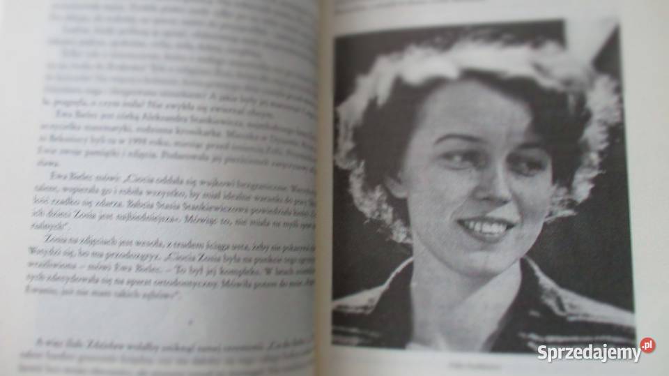 Beksińscyportret podwójny MGrzebałtowska Łódź