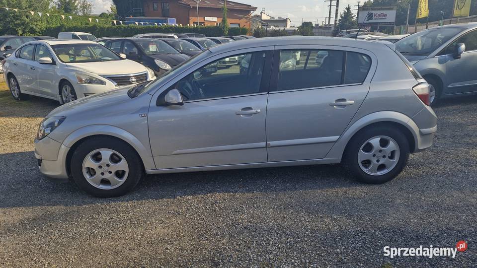 Opel Astra H 16 B 2005 śląskie Częstochowa