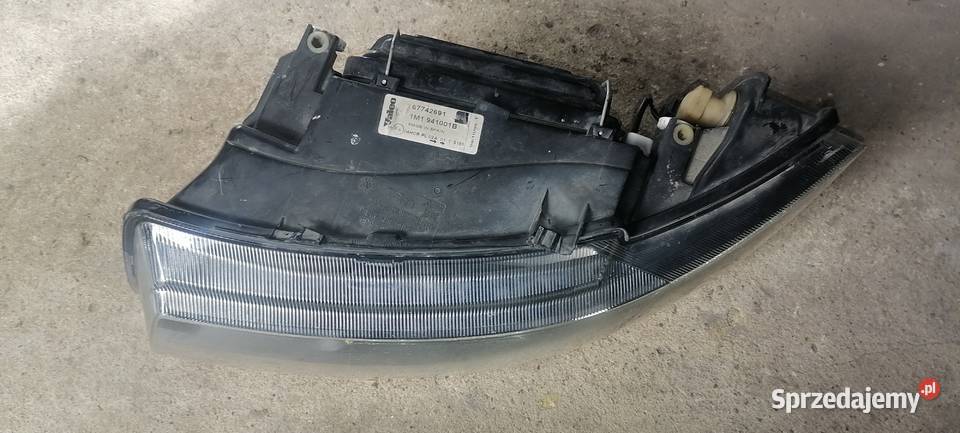 Lampy przednie oryginalne valeo prawa lewa Seat Lampy przednie Skłoby