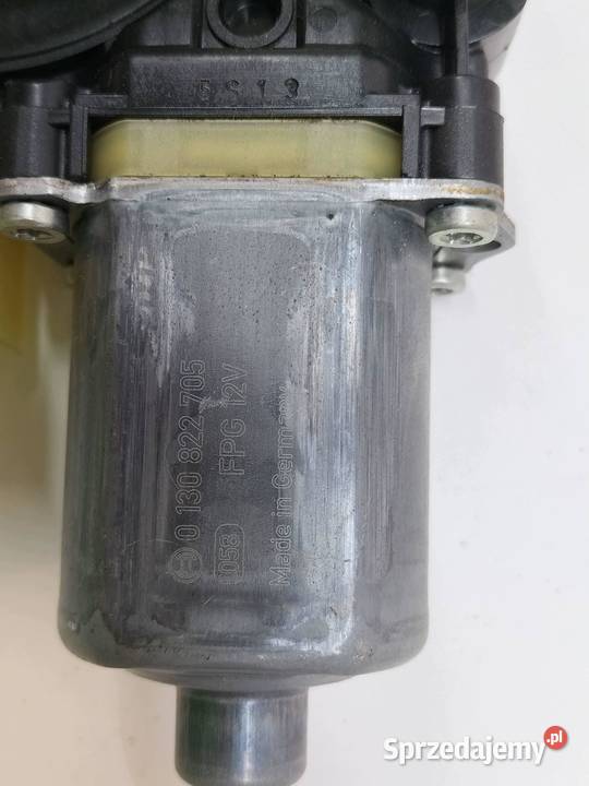 MECHANIZM SZYBY PRAWY PRZÓD 4M0837462A Audi Q7