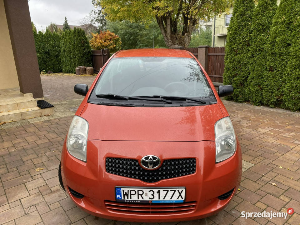 Toyota Yaris II Wł Krajowy Luna 13 Benzyna 5 Samochody osobowe Pruszków