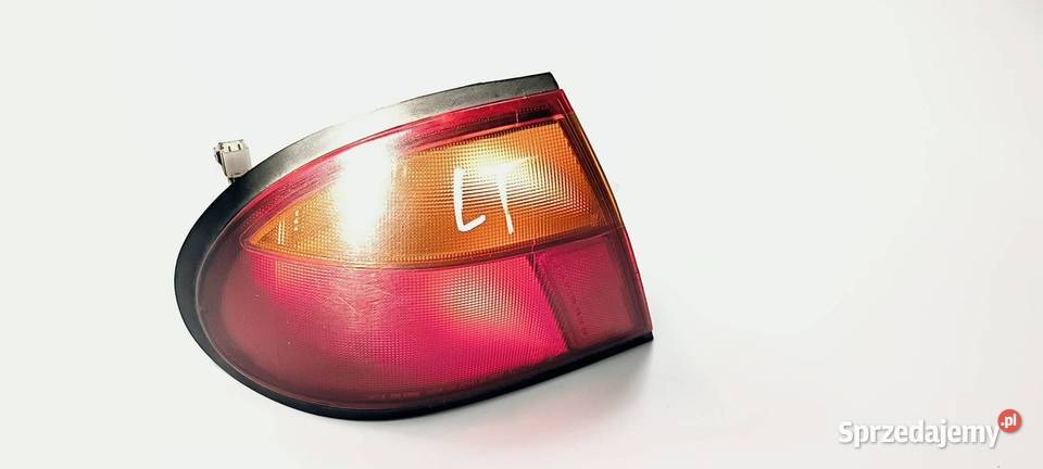 LAMPA LEWA TYŁ MAZDA 323 Lipno