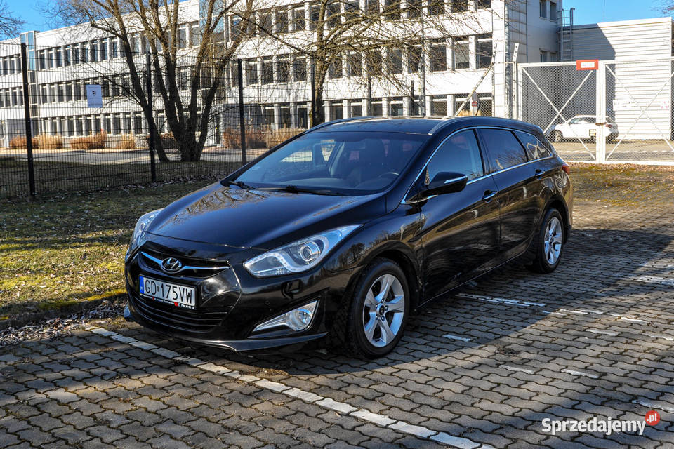 Hyundai i40 2013 r Bezwypadkowy Hyundai