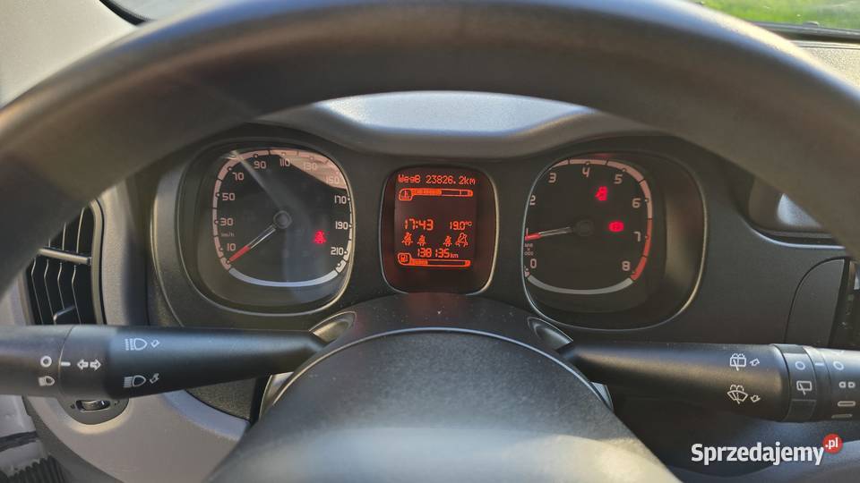 FIAT PANDA III LOUNGE 12B 70 2016r1 radio Zamość sprzedam