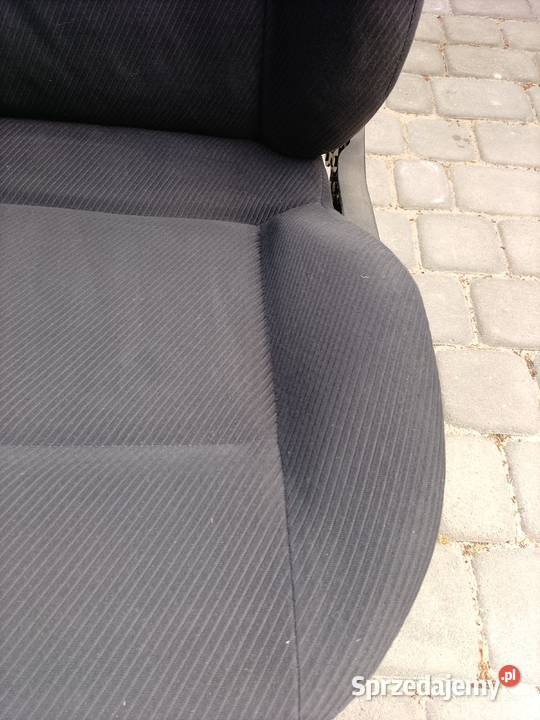Fotel kierowcy Audi 80 B4 stan Trachy sprzedam