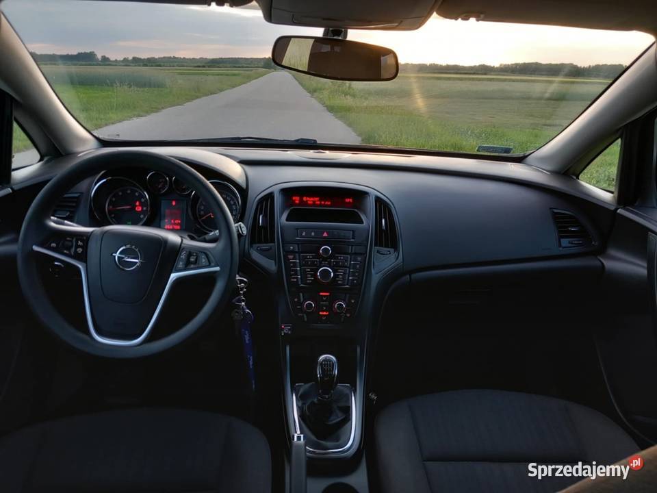 Opel ASTRA J 2015