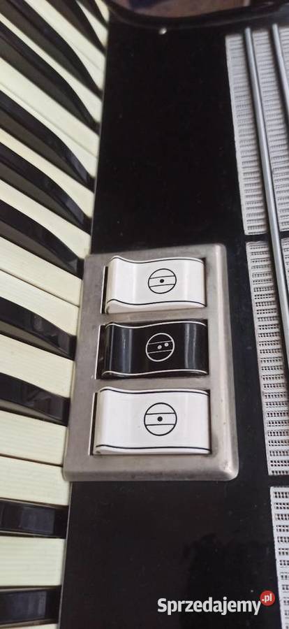 HOHNER TANGO IM 60 basów 2 CHÓRY