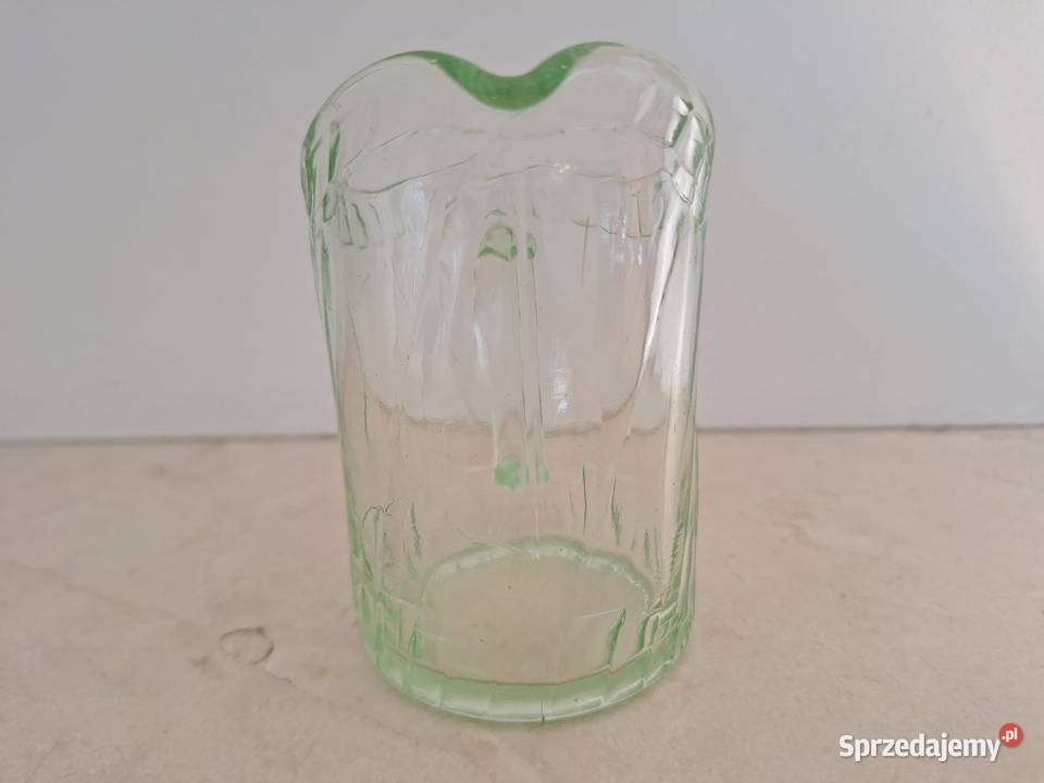 Magiczny Dzbanuszek Mlecznik ze Szkła Uranowego Gdańsk