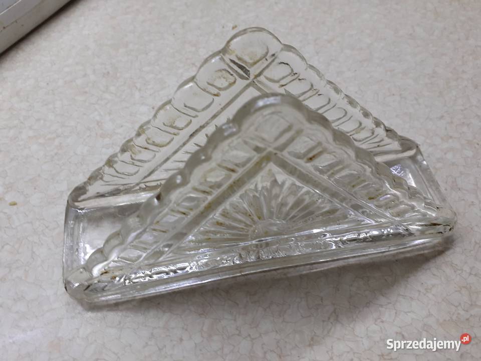 Ząbkowice stary serwetnik